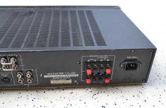 Amplificator Akai AM U 03_8